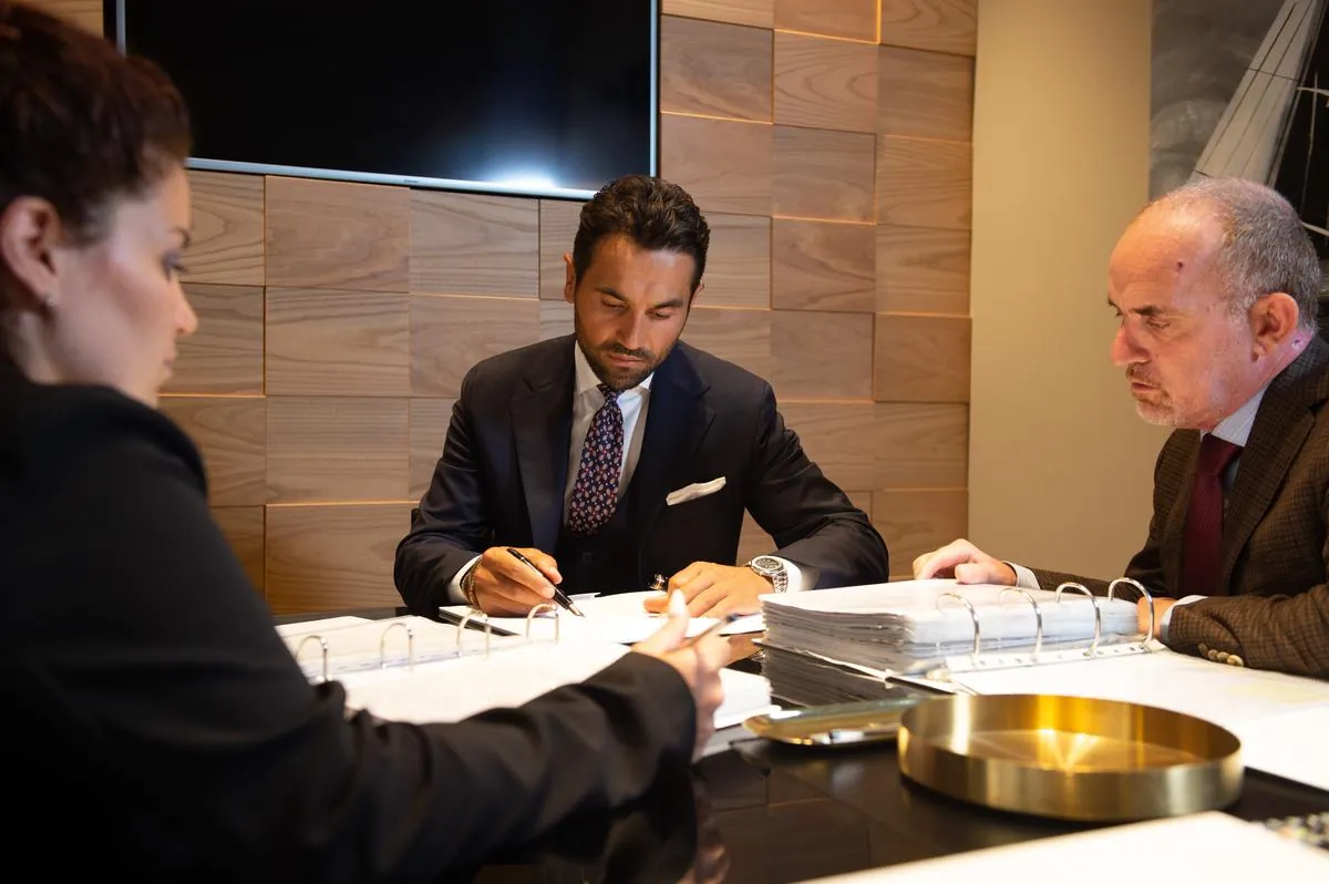 Riunione di lavoro dello Studio Legale Doraci per la revisione dei conteggi risarcitori